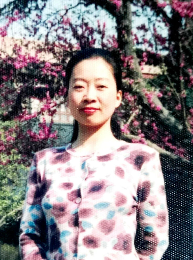 欧宁.jpg